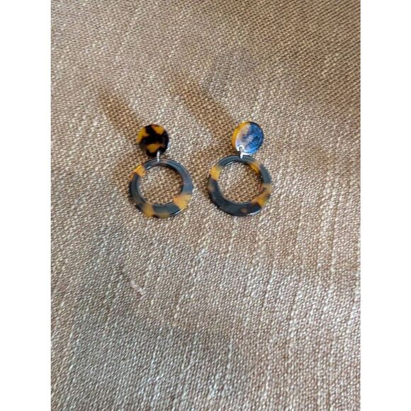 Women's Tortoiseshell Round Drop Hook Earrings Gold Black - Picture 1 of 2